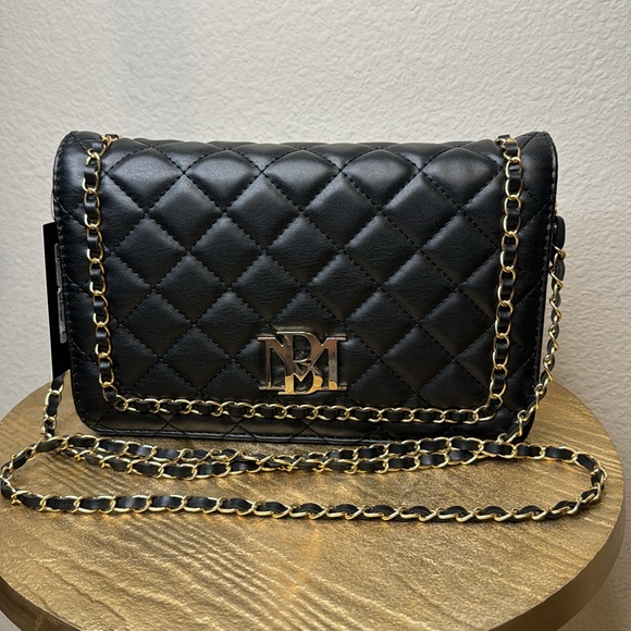 Badgley Mischka quilted black crossbody bag/gold chain, NWT - Picture 2 of 9